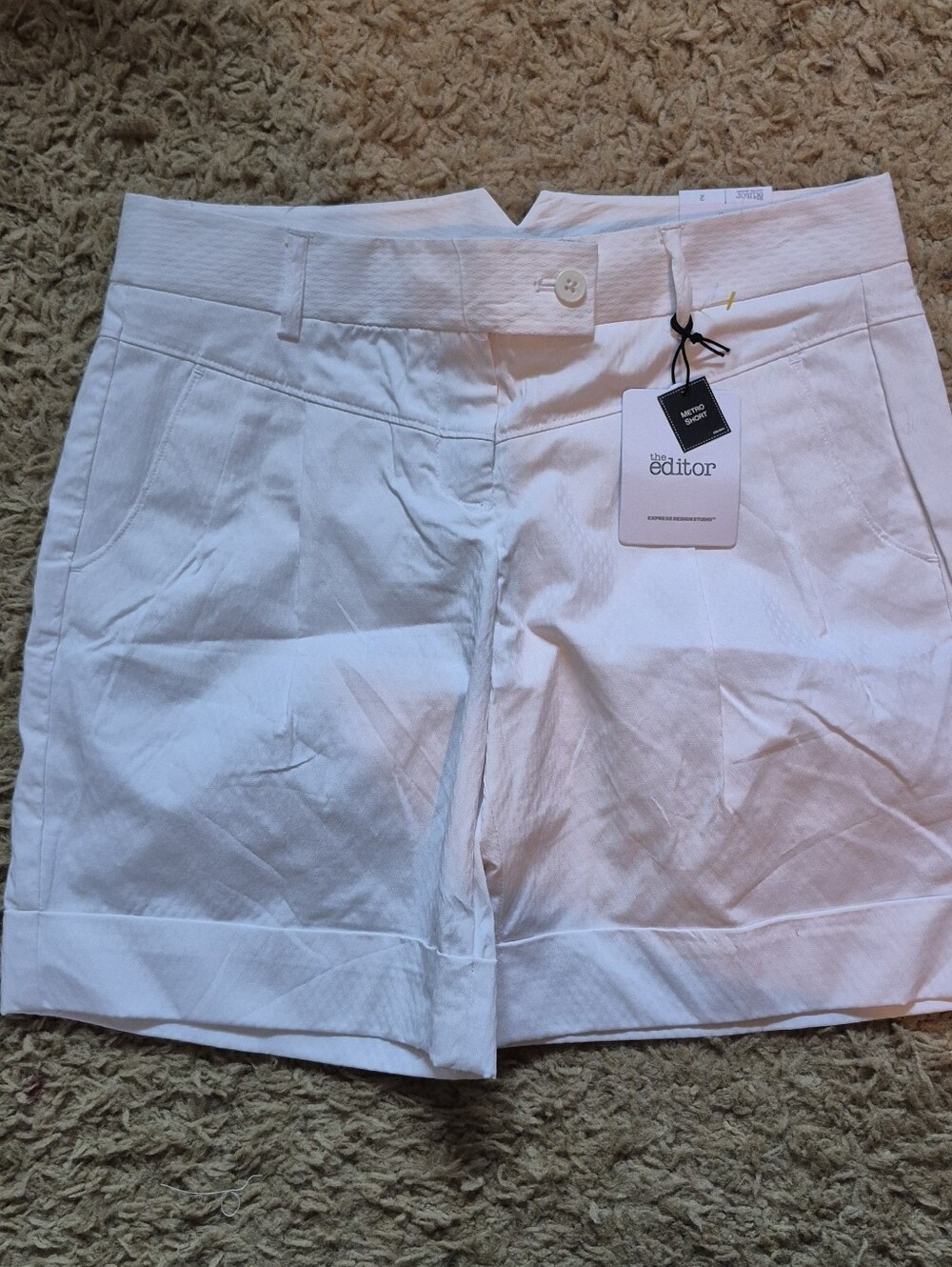 Express White Editor Cuffed Shorts Sz.2 NWT